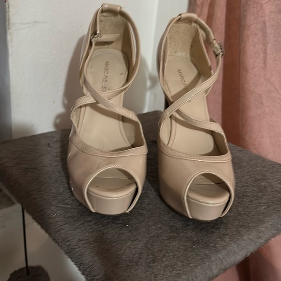 High heels like new only worn twice great condition - Picture 1 of 4